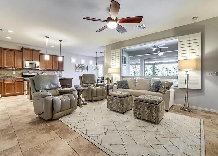 Holiday home Luxe 55-plus Retreat 4 Mi To Golf Club Of Estrella *
